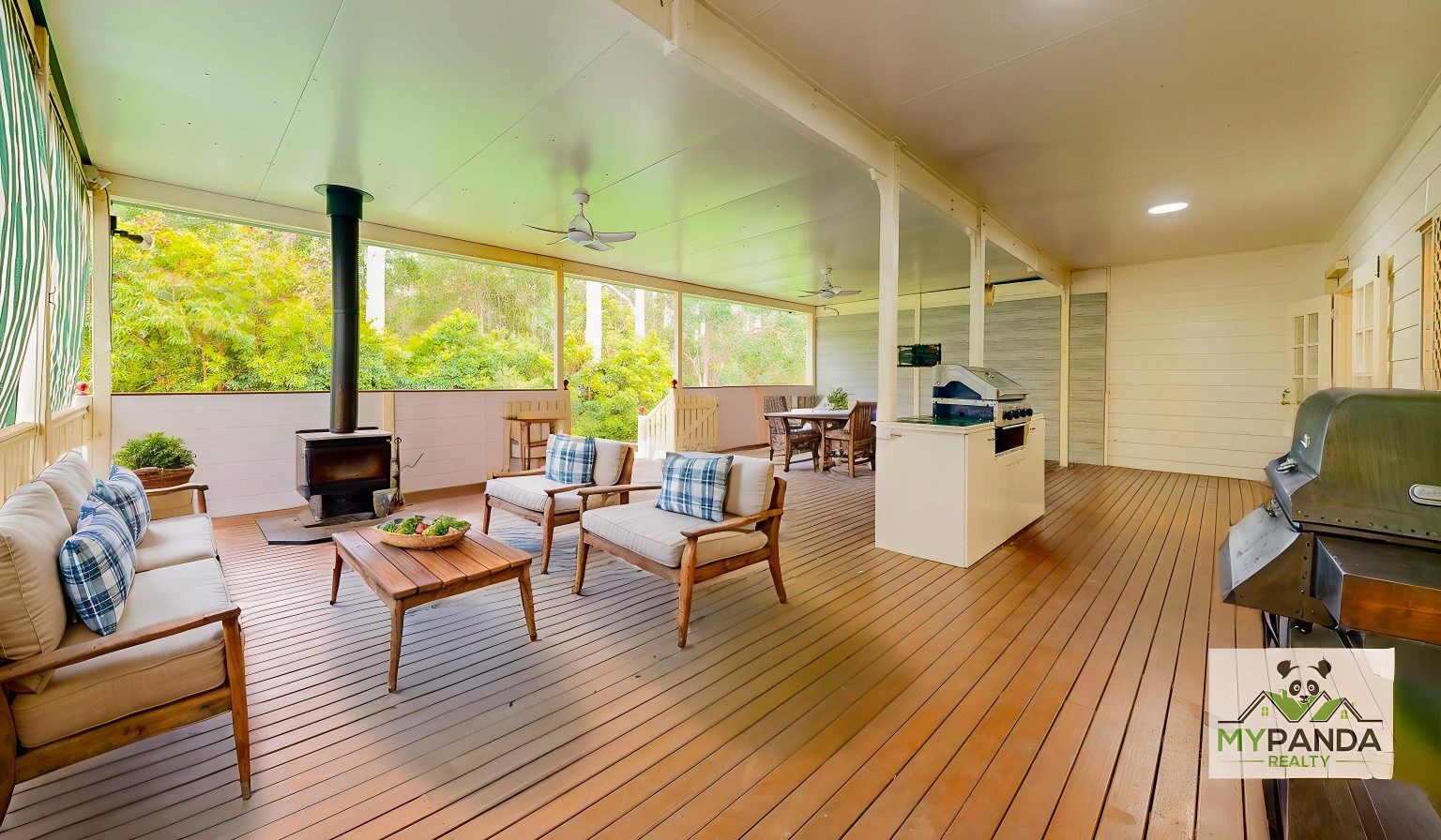 45-Oakey-Fields-Court-Living-Room-1 - Outdoor - Farmhouse - 17 copy
